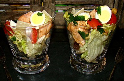 Salade Csar au Poulet prsente en Verrine