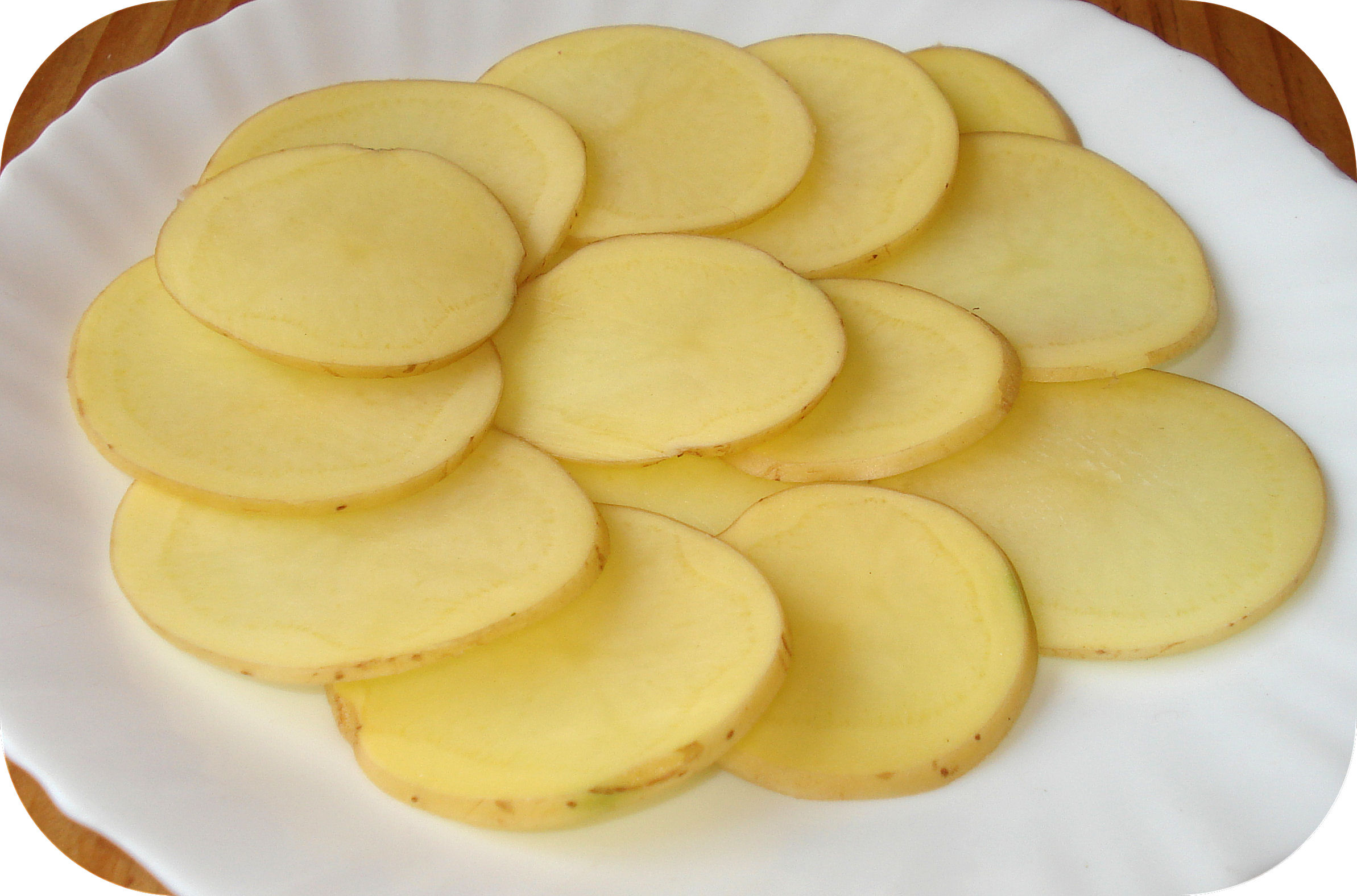 Tailler des pommes de terre chips - Notre recette avec photos
