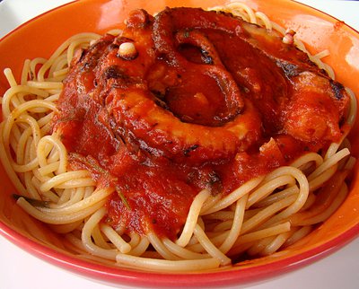 Spaghetti au Poulpe et sauce tomate -- 09/08/10